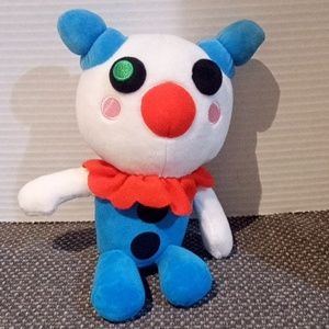 2021 Roblox Piggy Clown Plush (T20)
